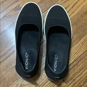 Vionic Women's Black Slip-On Shoes